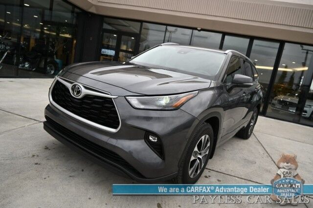 2023 Toyota Highlander XLE / AWD / Power & Heated Leather Seats / Sunroof / Adaptive Cruise / Lane Departure & Blind Spot Alert / Apple CarPlay & Android Auto / Backup Camera / Rear Captain Chairs / 3rd Row / Seats 7 / 1-Owner Anchorage AK