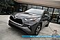 2023 Toyota Highlander XLE / AWD / Power & Heated Leather Seats / Sunroof / Adaptive Cruise / Lane Departure & Blind Spot Alert / Apple CarPlay & Android Auto / Backup Camera / Rear Captain Chairs / 3rd Row / Seats 7 / 1-Owner Anchorage AK