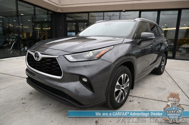 2023 Toyota Highlander XLE / AWD / Power & Heated Leather Seats / Sunroof / Adaptive Cruise / Lane Departure & Blind Spot Alert / Apple CarPlay & Android Auto / Backup Camera / Rear Captain Chairs / 3rd Row / Seats 7 / 1-Owner Anchorage AK