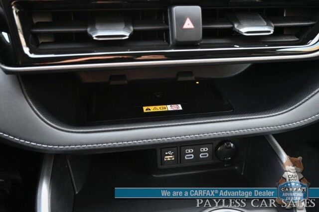 2023 Toyota Highlander XLE / AWD / Power & Heated Leather Seats / Sunroof / Adaptive Cruise / Lane Departure & Blind Spot Alert / Apple CarPlay & Android Auto / Backup Camera / Rear Captain Chairs / 3rd Row / Seats 7 / 1-Owner Anchorage AK