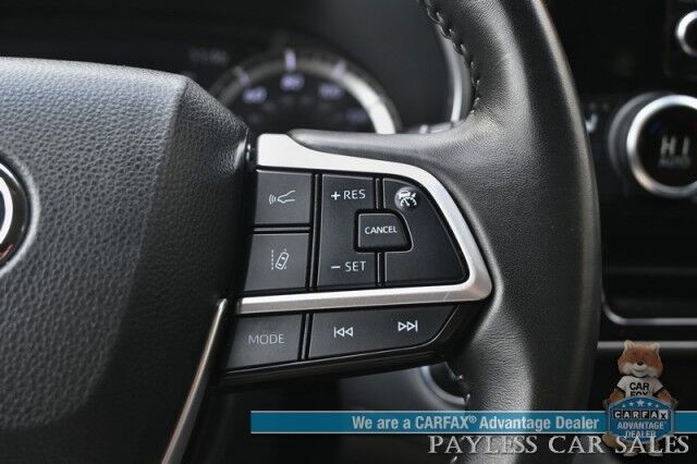 2023 Toyota Highlander XLE / AWD / Power & Heated Leather Seats / Sunroof / Adaptive Cruise / Lane Departure & Blind Spot Alert / Bluetooth / Backup Camera / 3rd Row / Rear Captains Chairs / Seats 7 / 28 MPG / 1-Owner Anchorage AK
