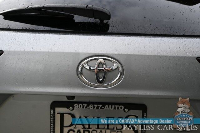 2023 Toyota Highlander XLE / AWD / Power & Heated Leather Seats / Sunroof / Adaptive Cruise / Lane Departure & Blind Spot Alert / Bluetooth / Backup Camera / 3rd Row / Rear Captains Chairs / Seats 7 / 28 MPG / 1-Owner Anchorage AK