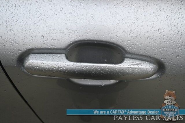 2023 Toyota Highlander XLE / AWD / Power & Heated Leather Seats / Sunroof / Adaptive Cruise / Lane Departure & Blind Spot Alert / Bluetooth / Backup Camera / 3rd Row / Rear Captains Chairs / Seats 7 / 28 MPG / 1-Owner Anchorage AK