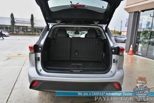 2023 Toyota Highlander XLE / AWD / Power & Heated Leather Seats / Sunroof / Adaptive Cruise / Lane Departure & Blind Spot Alert / Bluetooth / Backup Camera / 3rd Row / Rear Captains Chairs / Seats 7 / 28 MPG / 1-Owner Anchorage AK