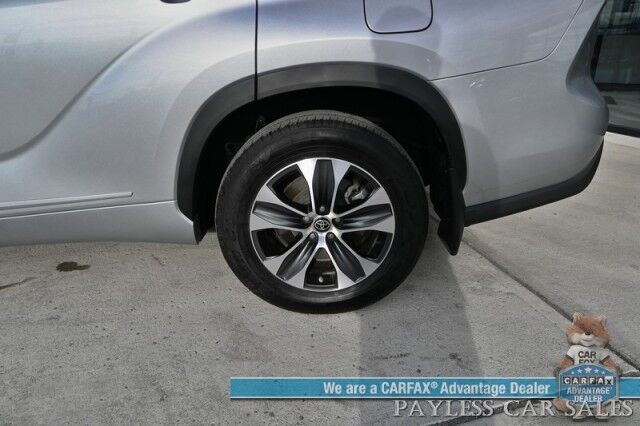 2023 Toyota Highlander XLE / AWD / Power & Heated Leather Seats / Sunroof / Adaptive Cruise / Lane Watch & Blind Spot / Apple CarPlay & Android Auto / Captain Chairs / 3rd Row / Seats 7 / Back Up Cam / Only 27K Miles / 1-Owner Anchorage AK