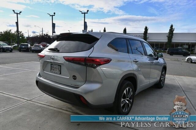 2023 Toyota Highlander XLE / AWD / Power & Heated Leather Seats / Sunroof / Adaptive Cruise / Lane Watch & Blind Spot / Apple CarPlay & Android Auto / Captain Chairs / 3rd Row / Seats 7 / Back Up Cam / Only 27K Miles / 1-Owner Anchorage AK