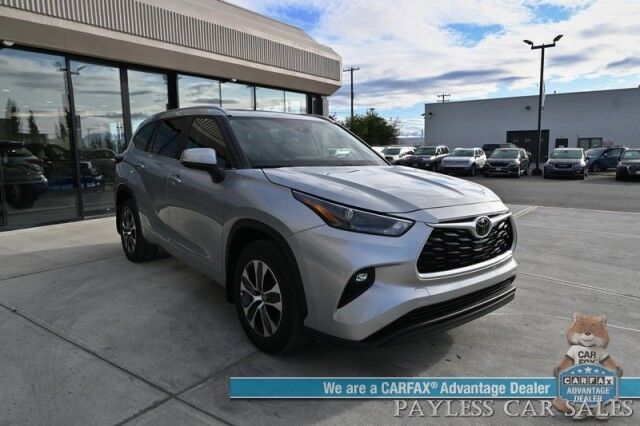 2023 Toyota Highlander XLE / AWD / Power & Heated Leather Seats / Sunroof / Adaptive Cruise / Lane Watch & Blind Spot / Apple CarPlay & Android Auto / Captain Chairs / 3rd Row / Seats 7 / Back Up Cam / Only 27K Miles / 1-Owner Anchorage AK
