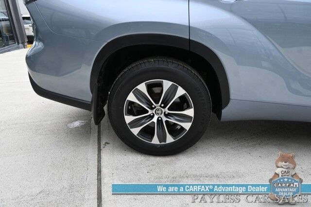 2023 Toyota Highlander XLE / AWD / Power & Heated Leather Seats / Sunroof / Blind Spot & Collision Alert / Lane Departure Alert / 3rd Row / Captain Chairs / Seats 7 / Apple CarPlay & Android Auto / Keyless Entry & Start / 1-Owner Anchorage AK