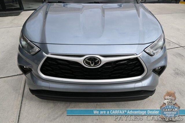 2023 Toyota Highlander XLE / AWD / Power & Heated Leather Seats / Sunroof / Blind Spot & Collision Alert / Lane Departure Alert / 3rd Row / Captain Chairs / Seats 7 / Apple CarPlay & Android Auto / Keyless Entry & Start / 1-Owner Anchorage AK