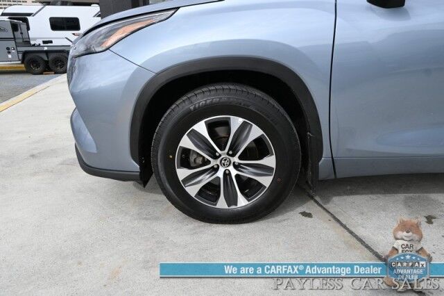 2023 Toyota Highlander XLE / AWD / Power & Heated Leather Seats / Sunroof / Blind Spot & Collision Alert / Lane Departure Alert / 3rd Row / Captain Chairs / Seats 7 / Apple CarPlay & Android Auto / Keyless Entry & Start / 1-Owner Anchorage AK