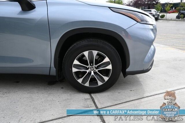 2023 Toyota Highlander XLE / AWD / Power & Heated Leather Seats / Sunroof / Blind Spot & Collision Alert / Lane Departure Alert / 3rd Row / Captain Chairs / Seats 7 / Apple CarPlay & Android Auto / Keyless Entry & Start / 1-Owner Anchorage AK