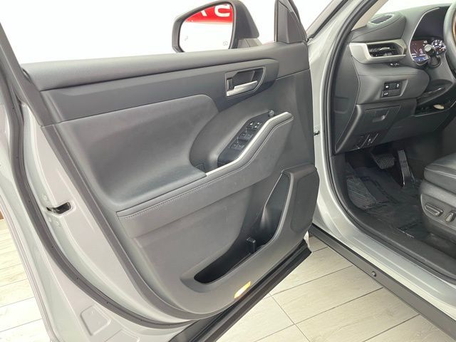 2023 Toyota Highlander XLE Carrollton TX