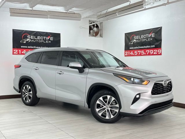 2023 Toyota Highlander XLE Carrollton TX