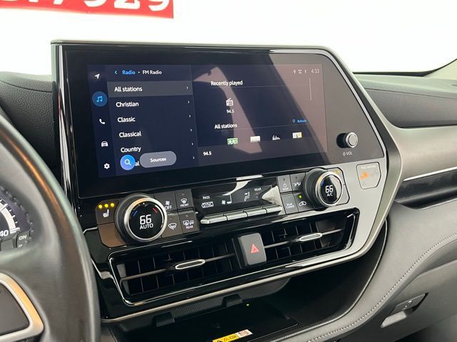 2023 Toyota Highlander XLE Carrollton TX