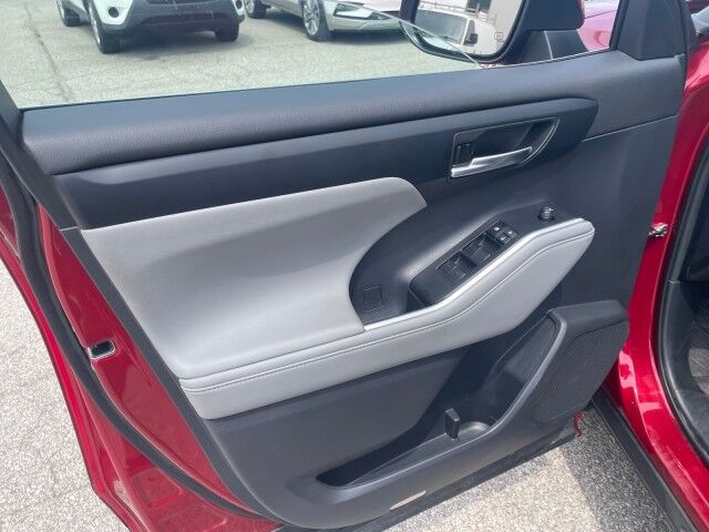 2023 Toyota Highlander XLE Cleveland OH