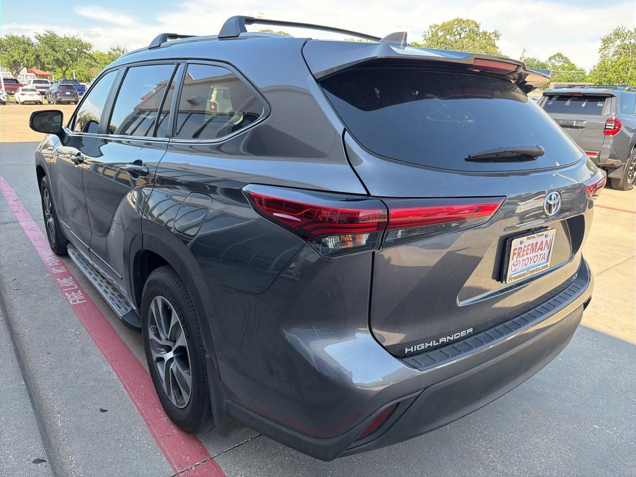 2023 Toyota Highlander XLE Hurst TX