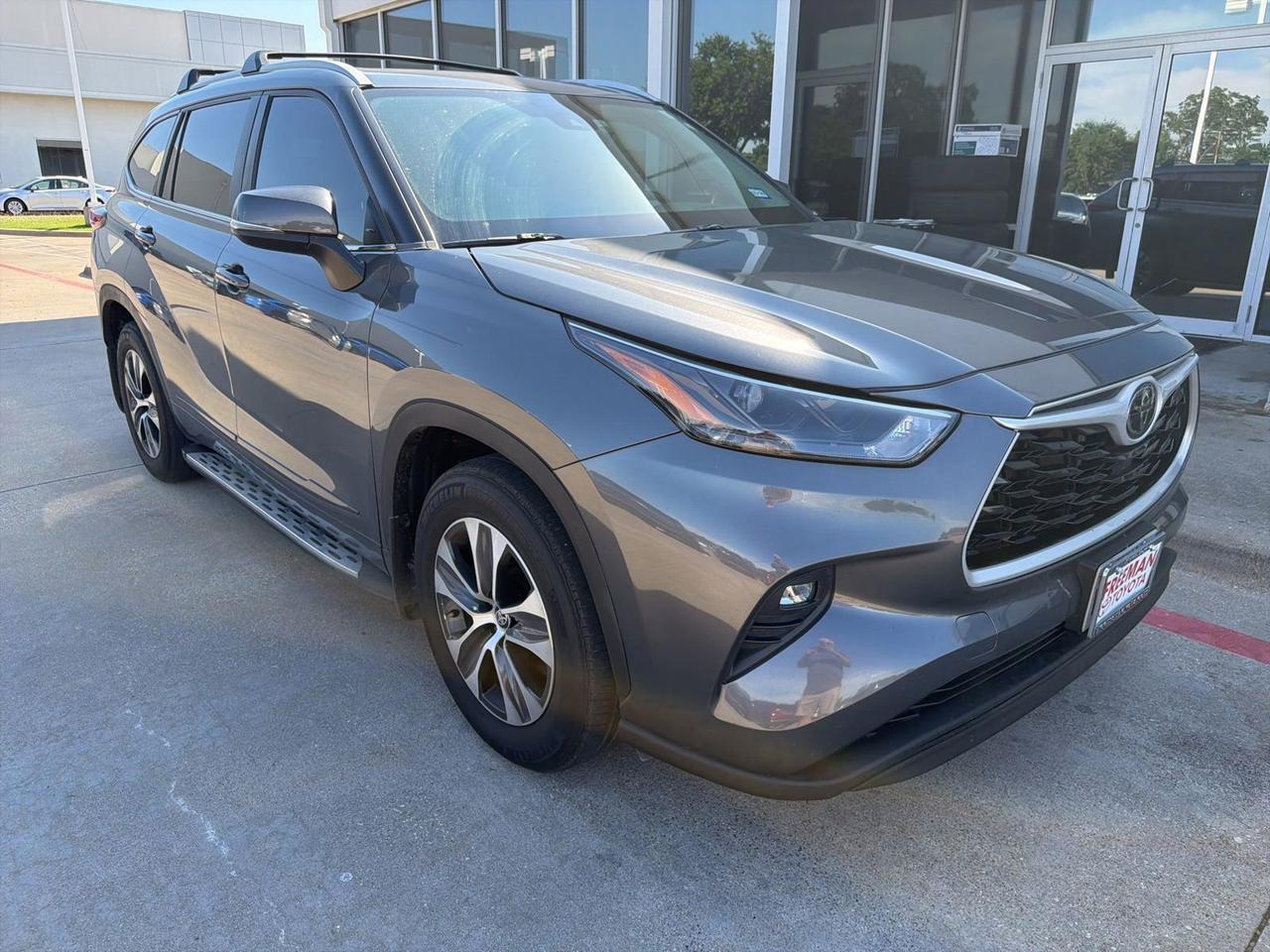 2023 Toyota Highlander XLE Hurst TX