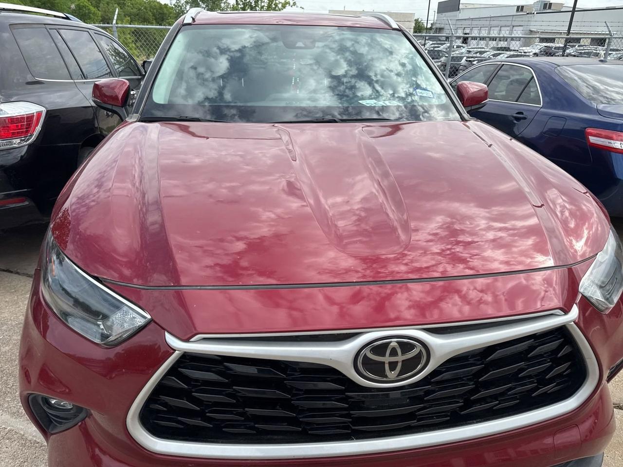 2023 Toyota Highlander XLE Hurst TX