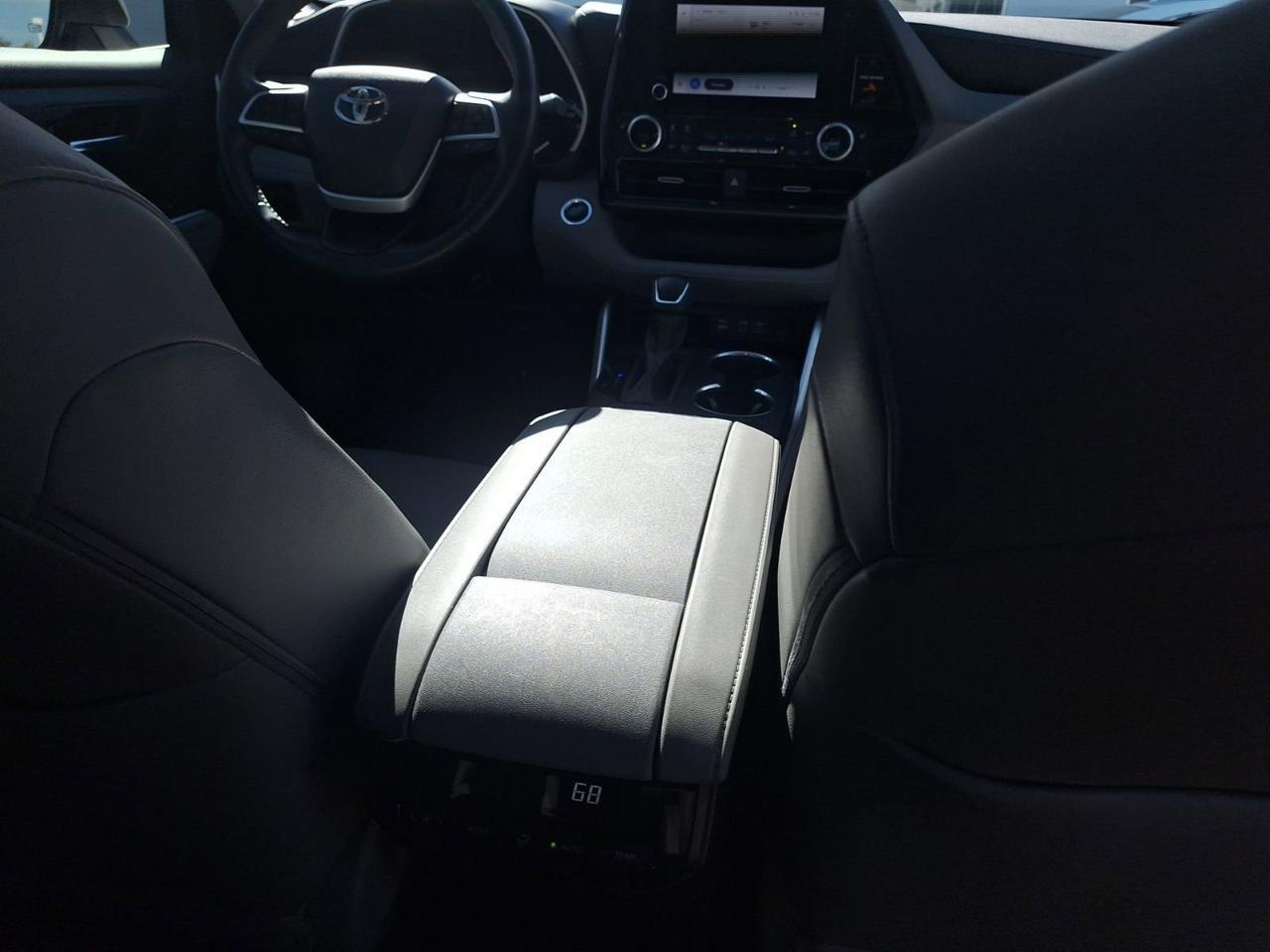 2023 Toyota Highlander XLE Hurst TX