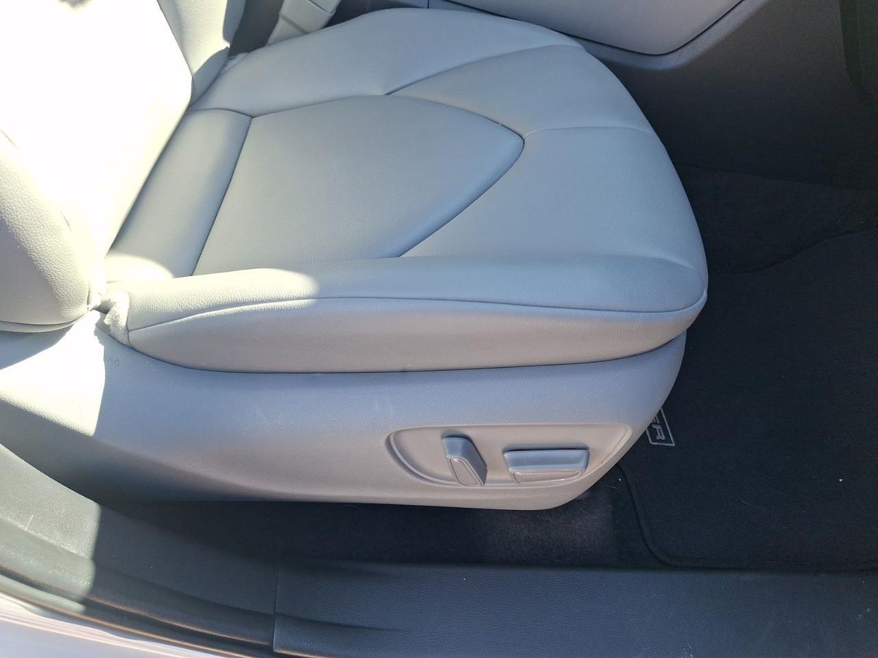 2023 Toyota Highlander XLE Hurst TX