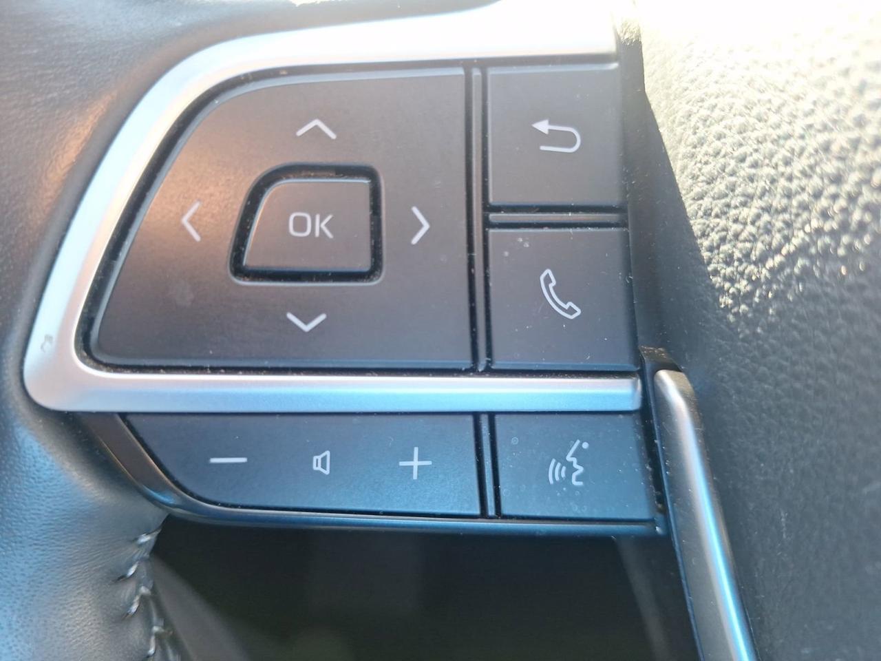 2023 Toyota Highlander XLE Hurst TX