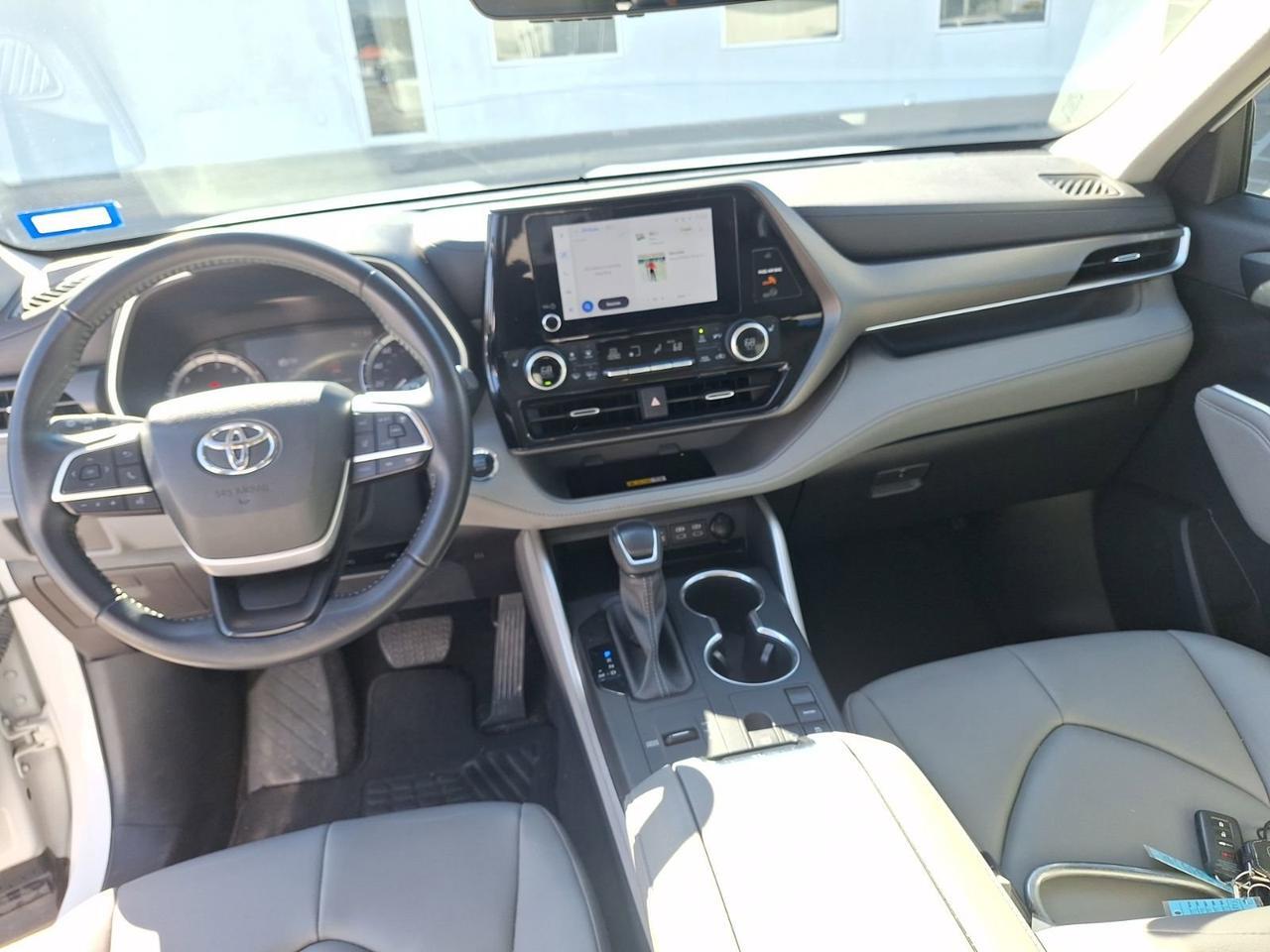 2023 Toyota Highlander XLE Hurst TX