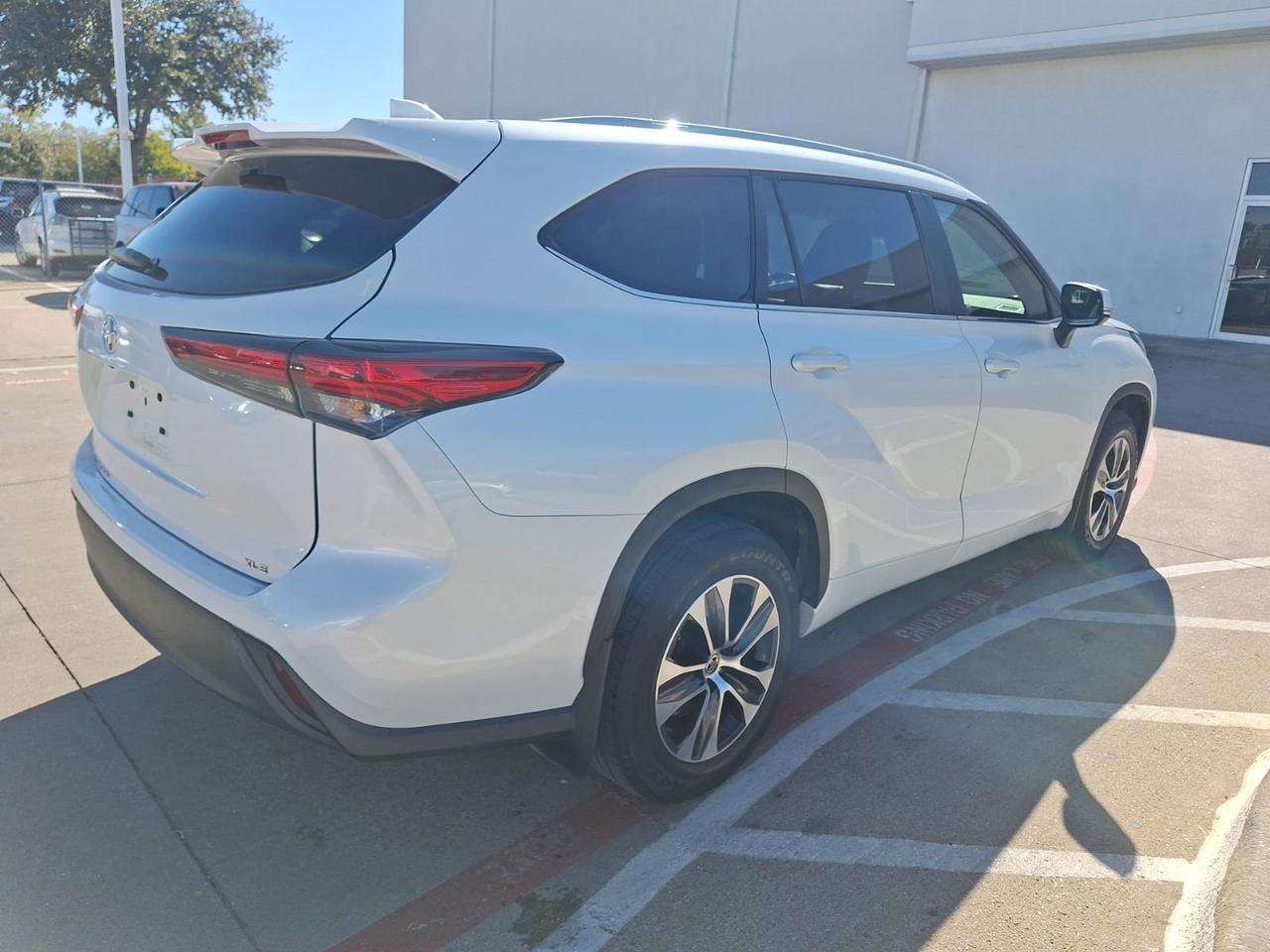 2023 Toyota Highlander XLE Hurst TX
