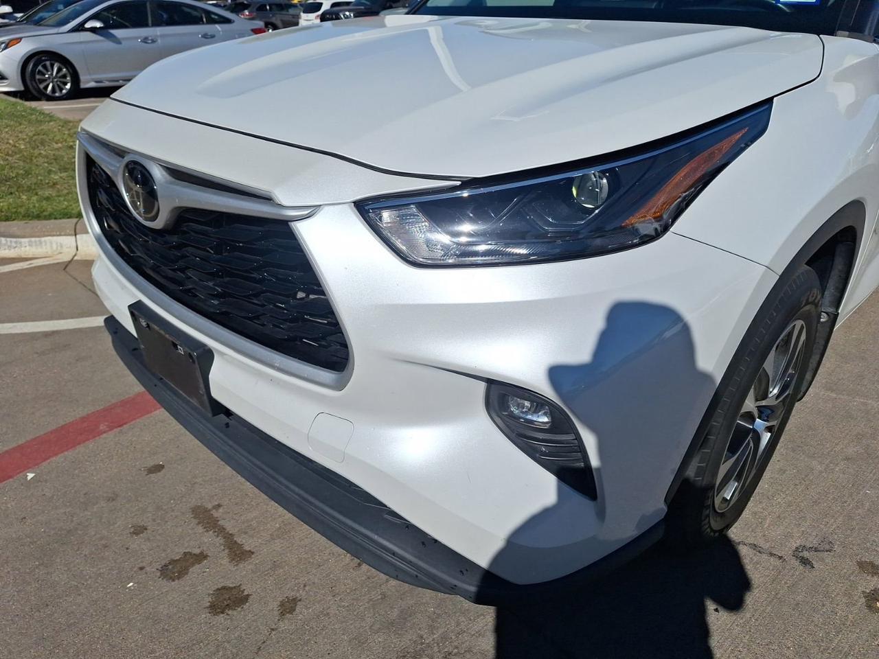 2023 Toyota Highlander XLE Hurst TX