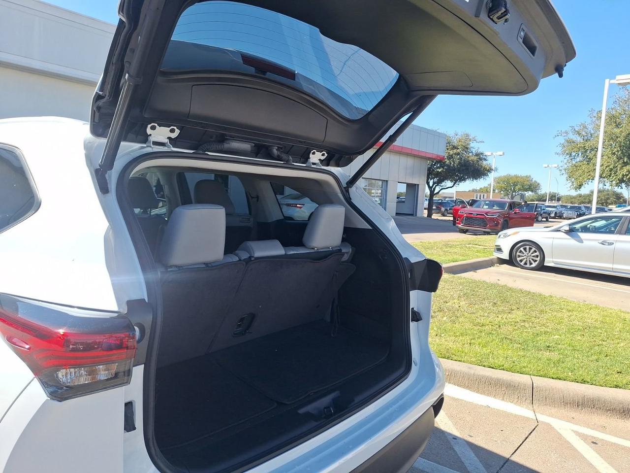 2023 Toyota Highlander XLE Hurst TX