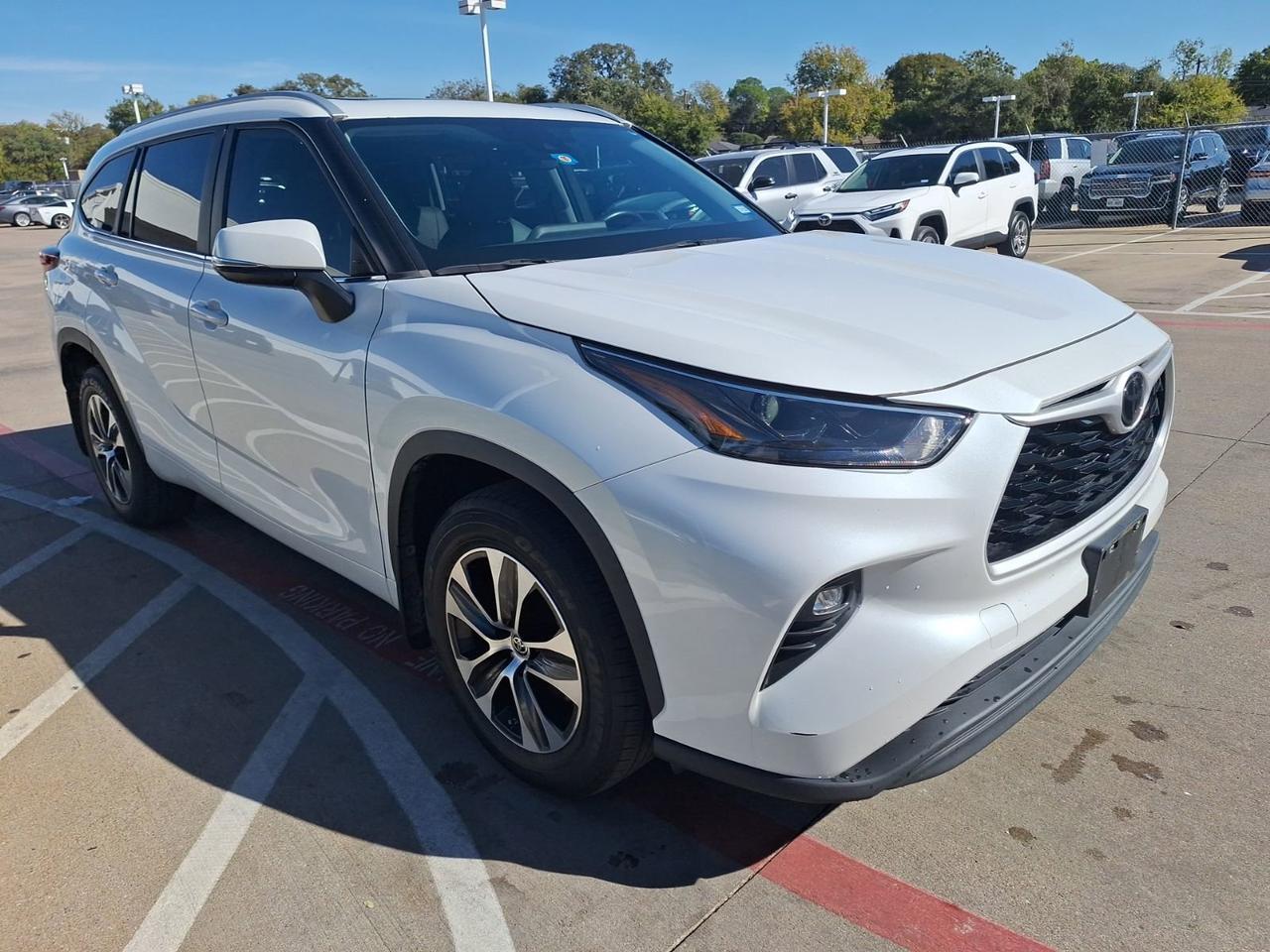 2023 Toyota Highlander XLE Hurst TX