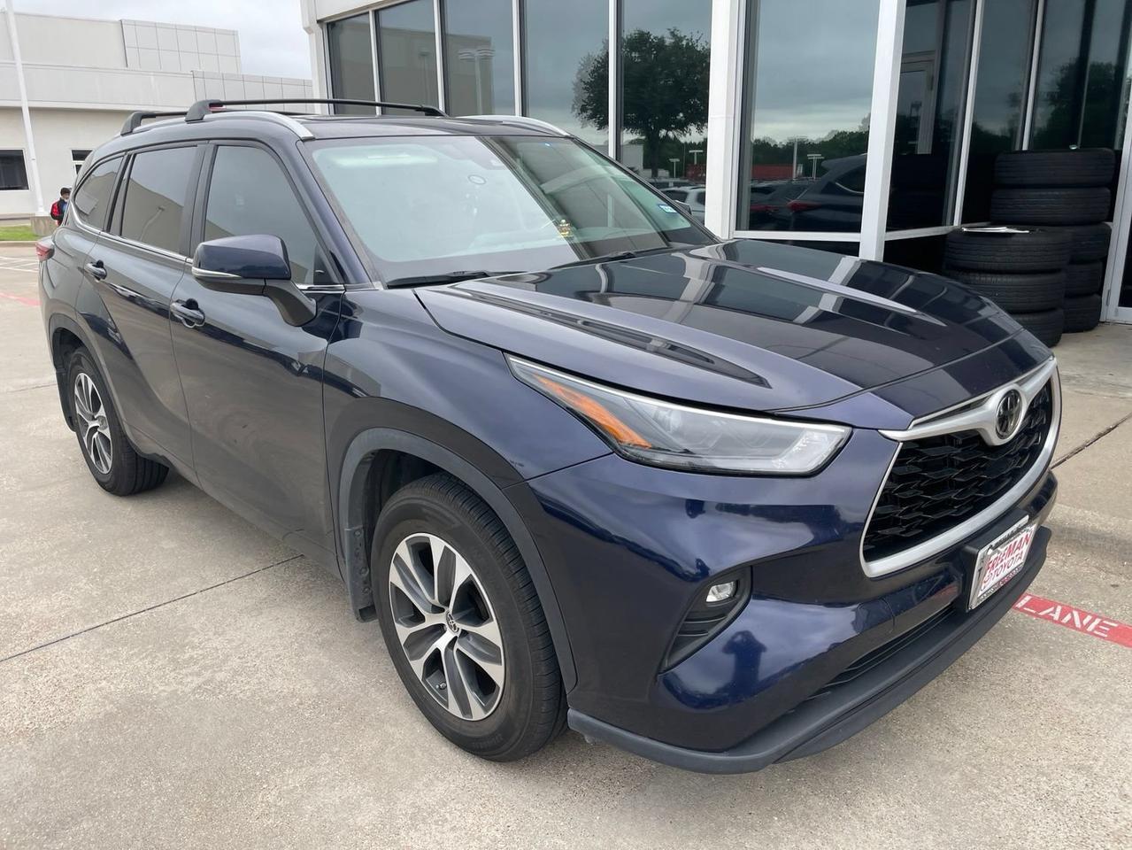 2023 Toyota Highlander XLE Hurst TX