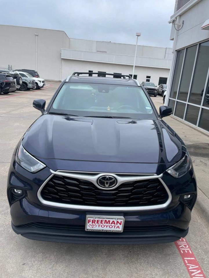 2023 Toyota Highlander XLE Hurst TX