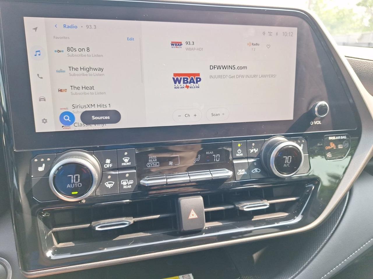 2023 Toyota Highlander XLE Hurst TX