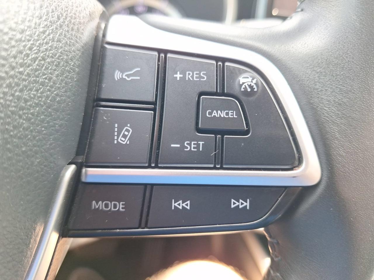 2023 Toyota Highlander XLE Hurst TX