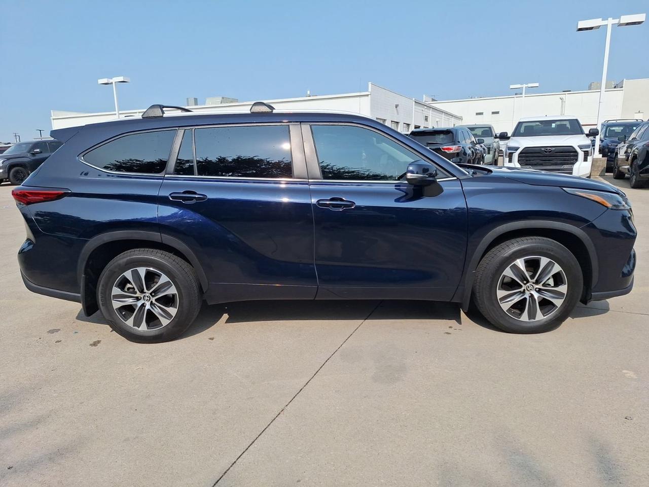 2023 Toyota Highlander XLE Hurst TX