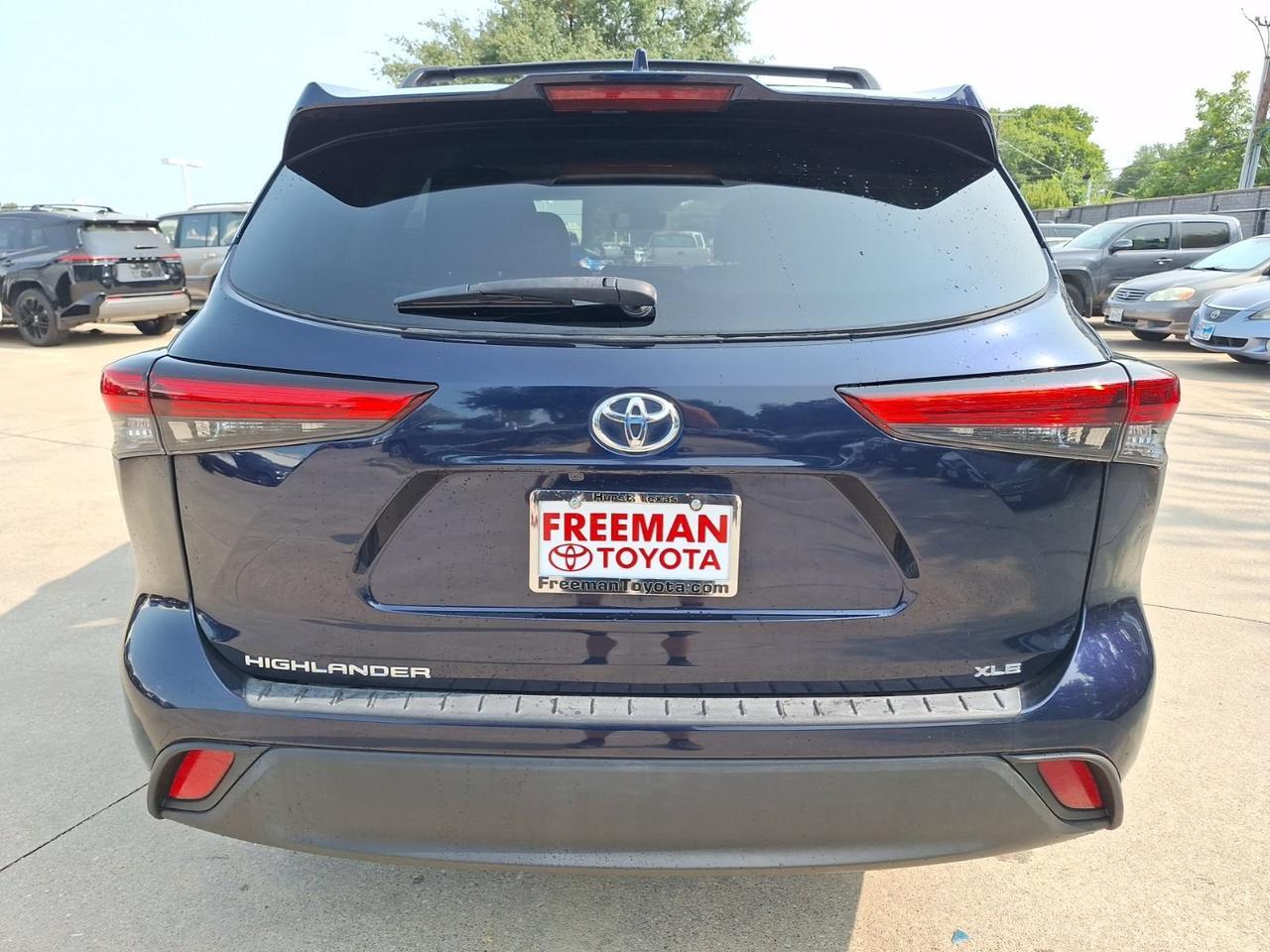 2023 Toyota Highlander XLE Hurst TX