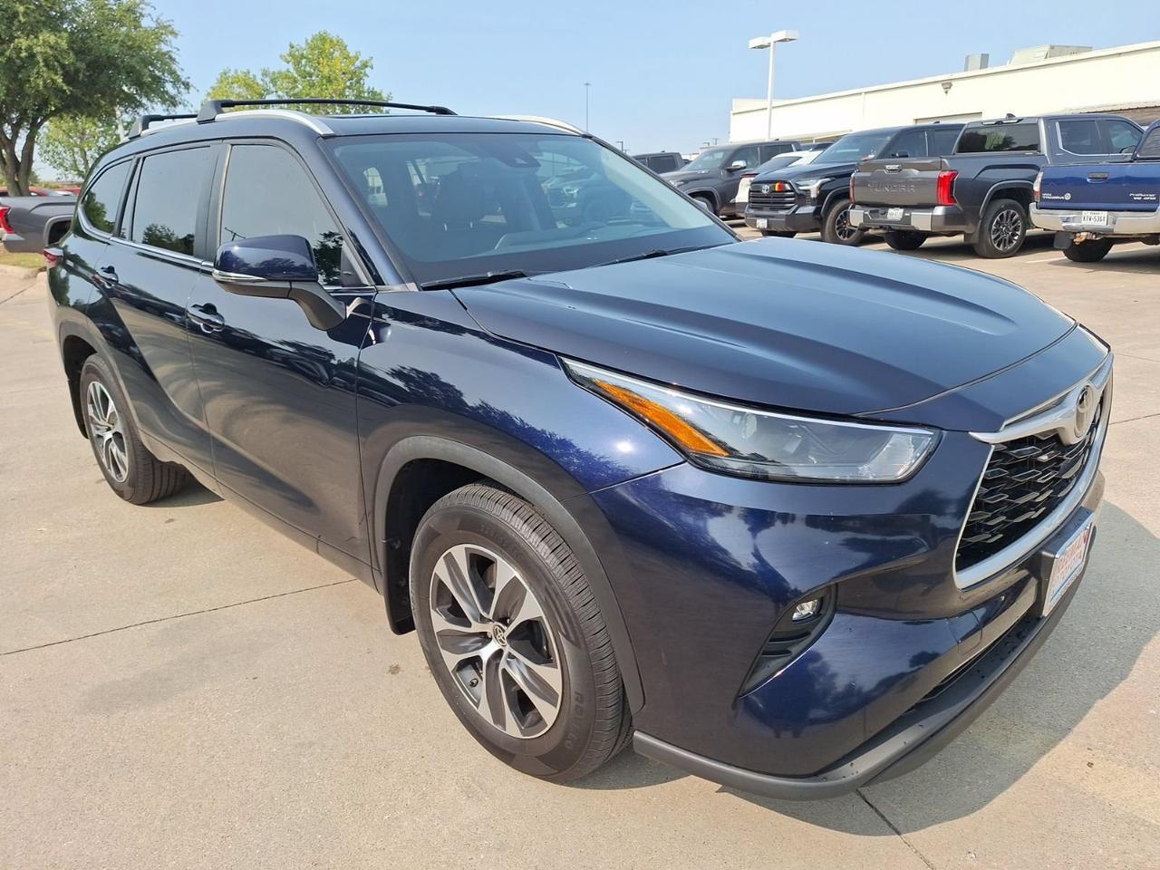 2023 Toyota Highlander XLE Hurst TX