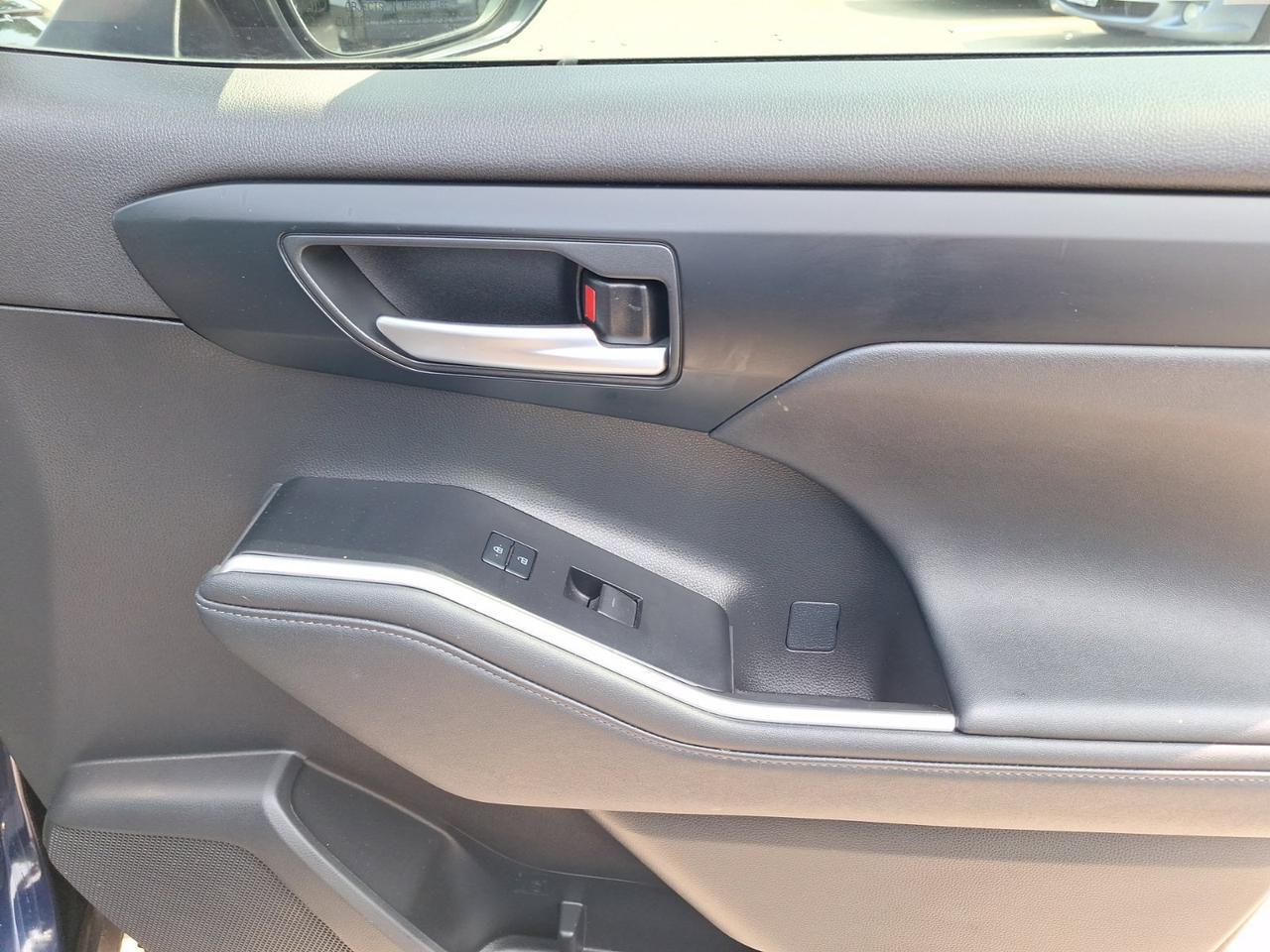 2023 Toyota Highlander XLE Hurst TX