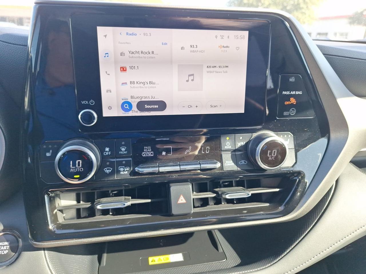 2023 Toyota Highlander XLE Hurst TX