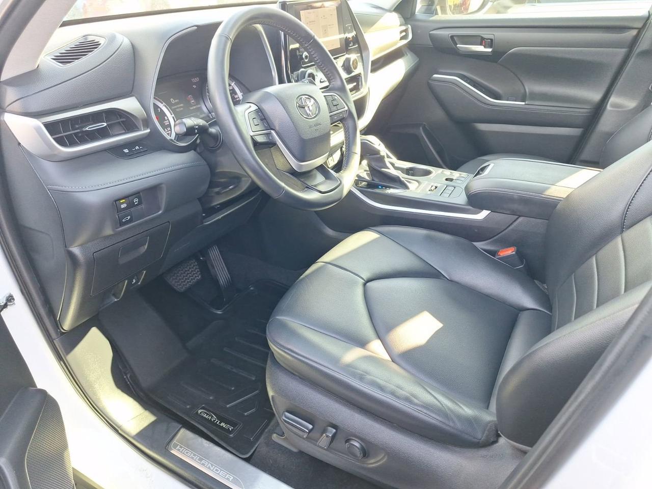 2023 Toyota Highlander XLE Hurst TX