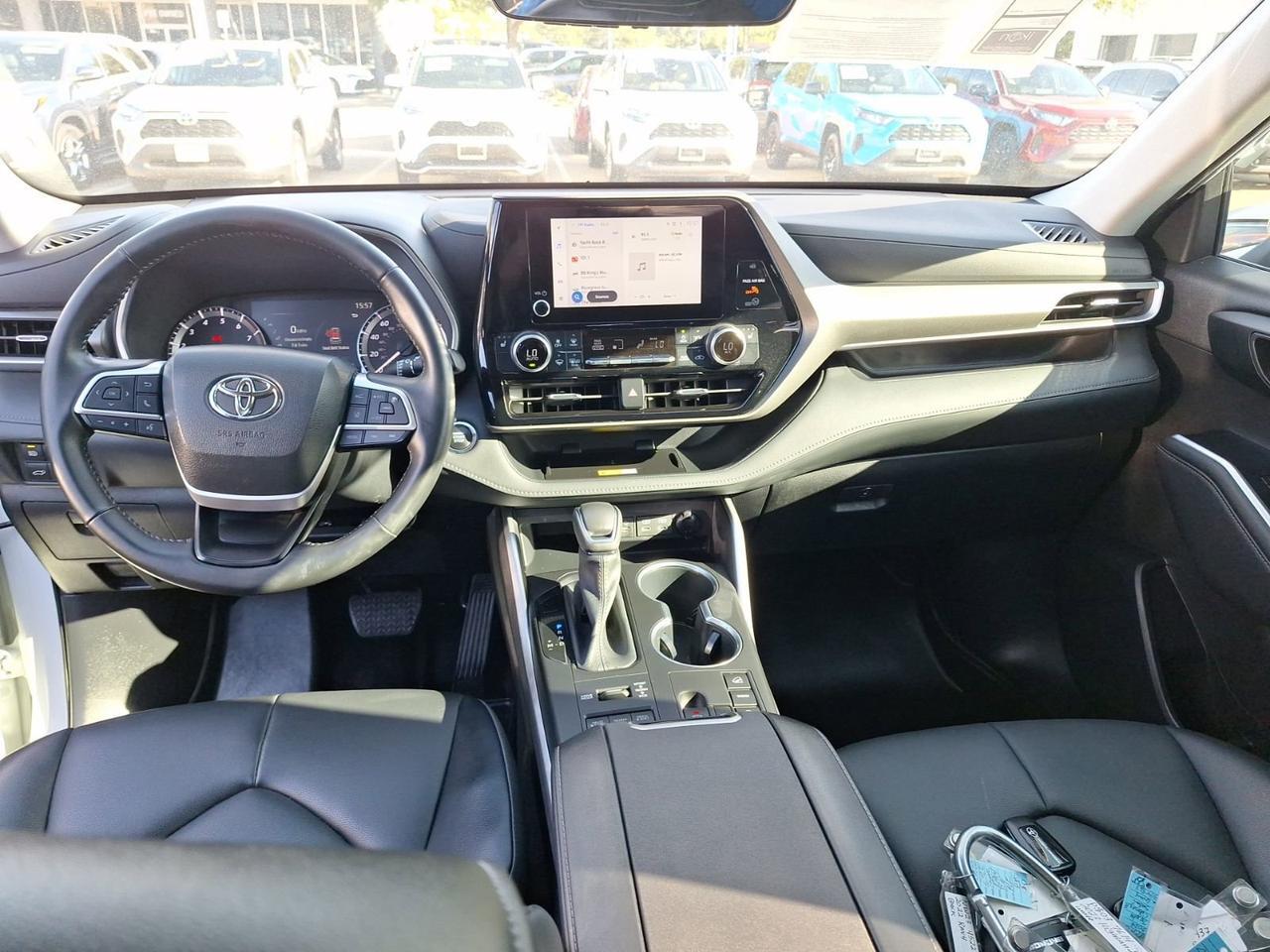 2023 Toyota Highlander XLE Hurst TX