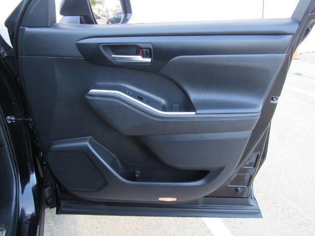 2023 Toyota Highlander XLE Plano TX