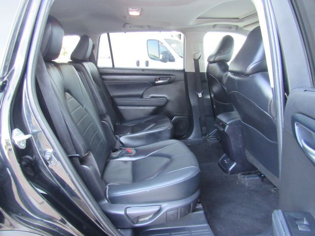 2023 Toyota Highlander XLE Plano TX