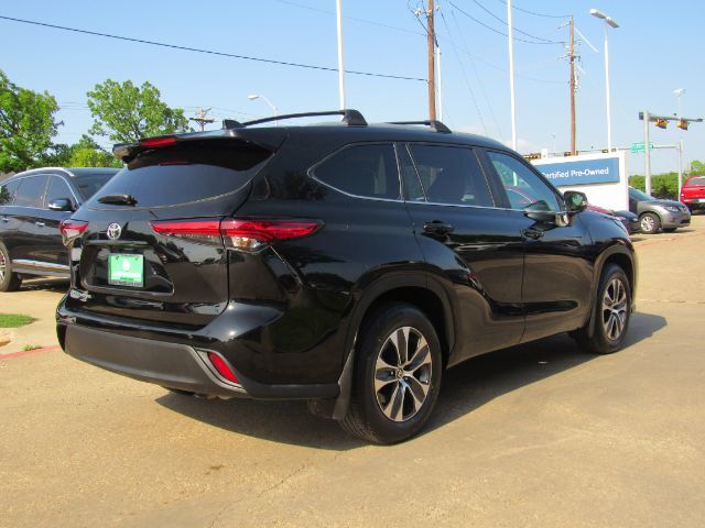 2023 Toyota Highlander XLE Plano TX