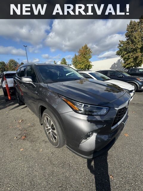 2023 Toyota Highlander XLE Renton WA