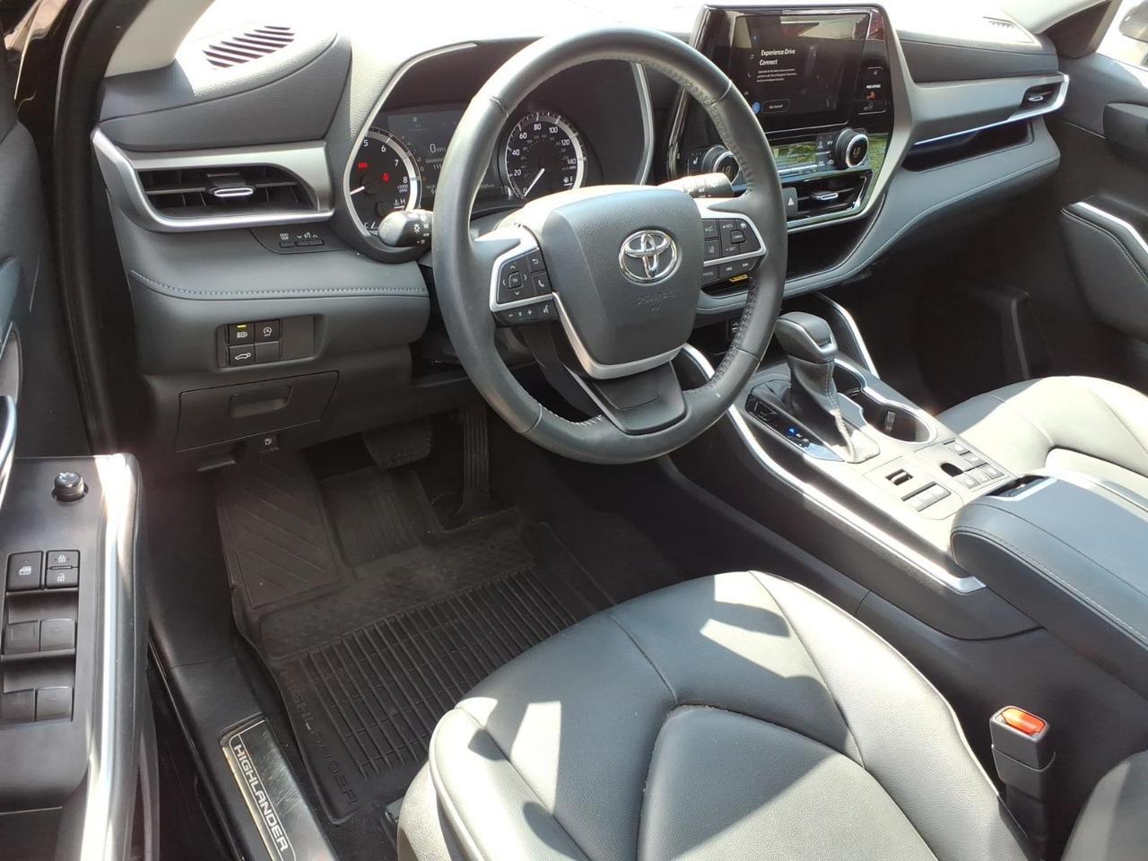 2023 Toyota Highlander XLE Roanoke VA