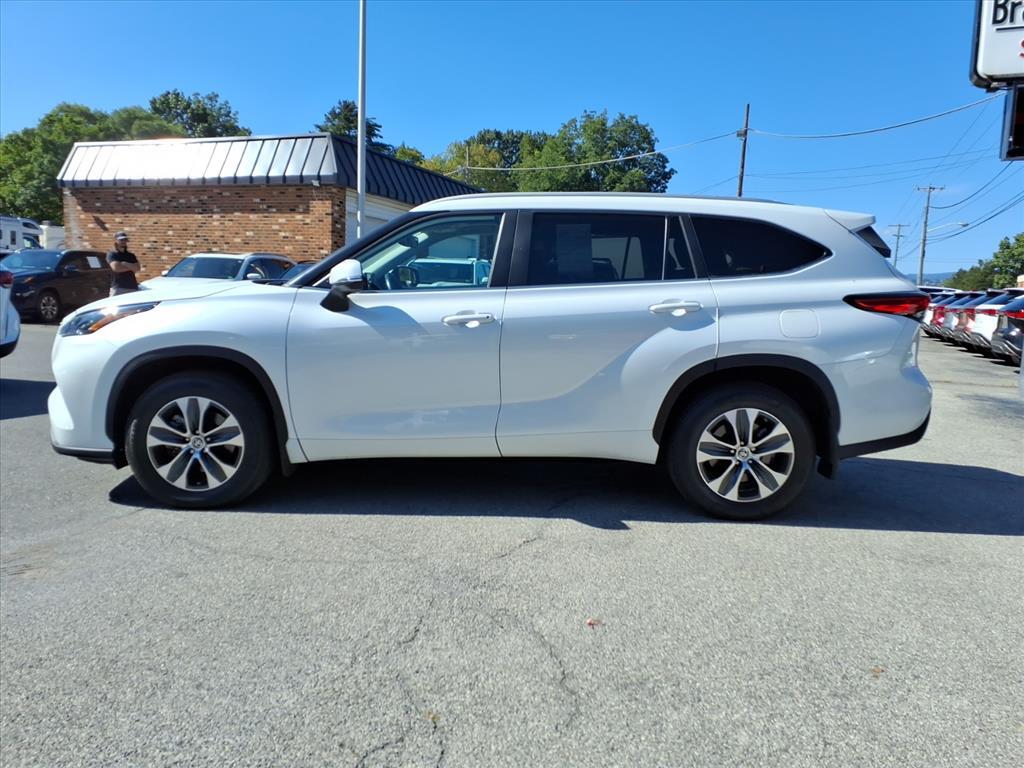 2023 Toyota Highlander XLE Roanoke VA