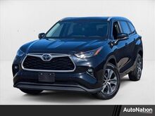 2023_Toyota_Highlander_XLE_ Roseville CA