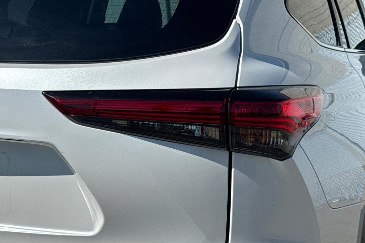 2023 Toyota Highlander XLE Roseville CA