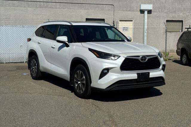 2023 Toyota Highlander XLE Roseville CA